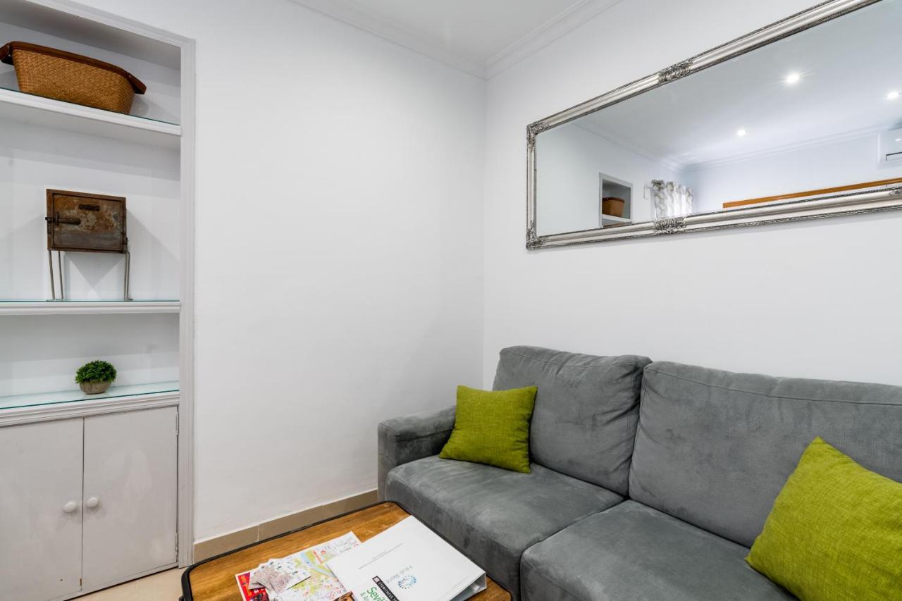 Holi-rent Salado Apartment Seville